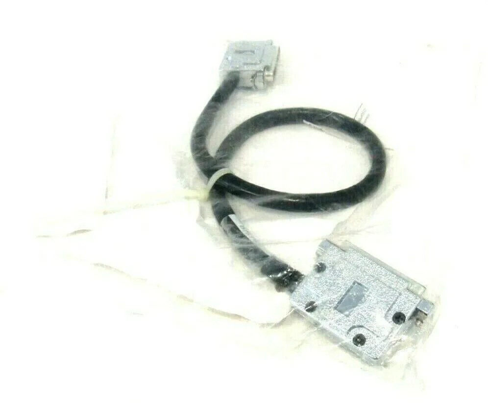 NEW GE FANUC IC600WD002 I/O CABLE 2' IC600WD002B