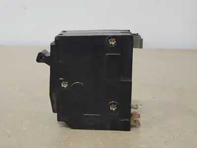 USED SQUARE D QO230
