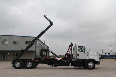 Used 2017 FREIGHTLINER 114SD Hooklifts & Roll-Offs Texas US | Roll Off Truck World #1491810