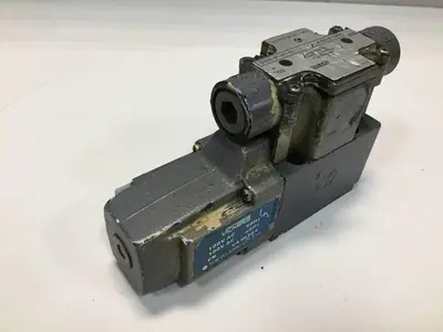 USED SPERRY VICKERS DG4V30BPLT10LHJAS310