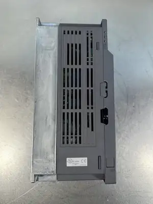 Mitsubishi ￼FR-A720-0.75K (BIN-1.2.4)