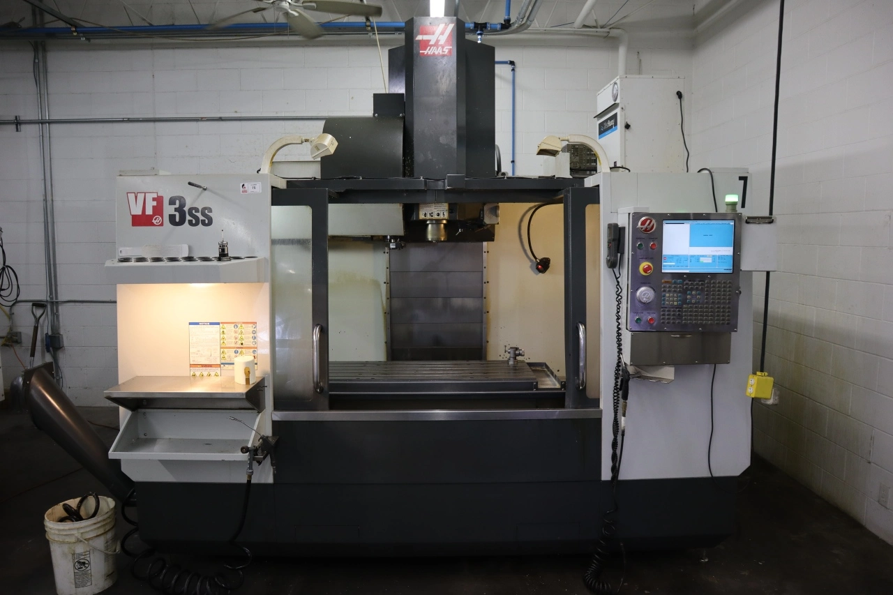 Used HAAS VF-3SS Vertical Machining Centers Minnesota US | Machinesused.com #1364613