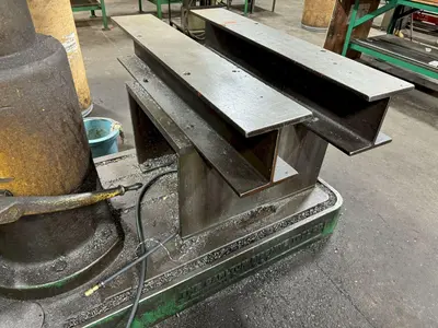3' X 11" CARLTON RADIAL ARM DRILL. STOCK # 1113924.