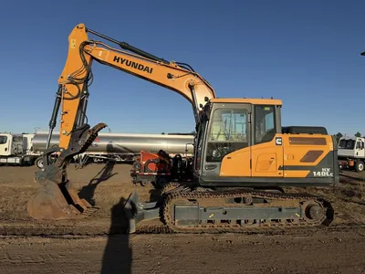 Used 2023 HYUNDAI HX140LC Crawler Excavators Minnesota US | Carco Truck & Equipment #1514265