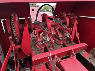 USED 2014 MASSEY FERGUSON 1841