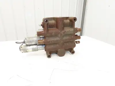 Parker Hannifan VDSP 24 DRF 41 Directional Control Hydraulic Valve 3-Spool
