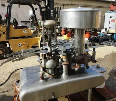 Filler, Bottle, 6 Valve, Federal, S/st, 1/2 HP #C736038