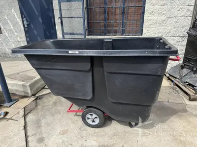 Rubbermaid Black Plastic Disposal Bin