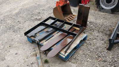 USED YALE GLC080LB