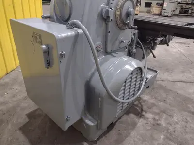 #3 KEARNEY & TRECKER MILWAUKEE MODEL #3 VERTICAL MILLING MACHINE 64" x 13" x 10 HP: YOBRO #24458