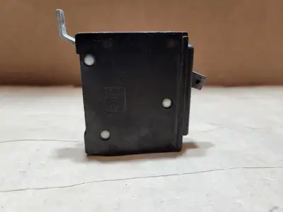 15 Amp, 1 Pole, 120/240 Volts Circuit Breaker