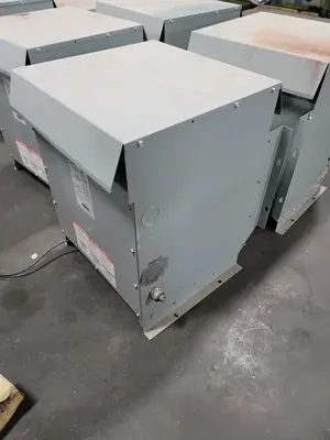 Used HAMMOND POWER SOLUTIONS DM051KK Misc Industrial Equipment Kentucky US | Aucto #565415