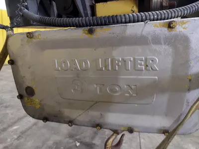 3 TON X 17’ F&G / LOAD LIFTER UNDER-SLUNG POWERED CRANE: STOCK #22971