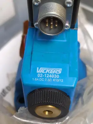 New | in-Stock EATON VICKERS KBCG3L250DZM13APE7H110 (P15 T13) Pump & Valve Parts | Surplus Asset Holdings #1218841