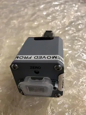 MKS SERIES 902 902-1213