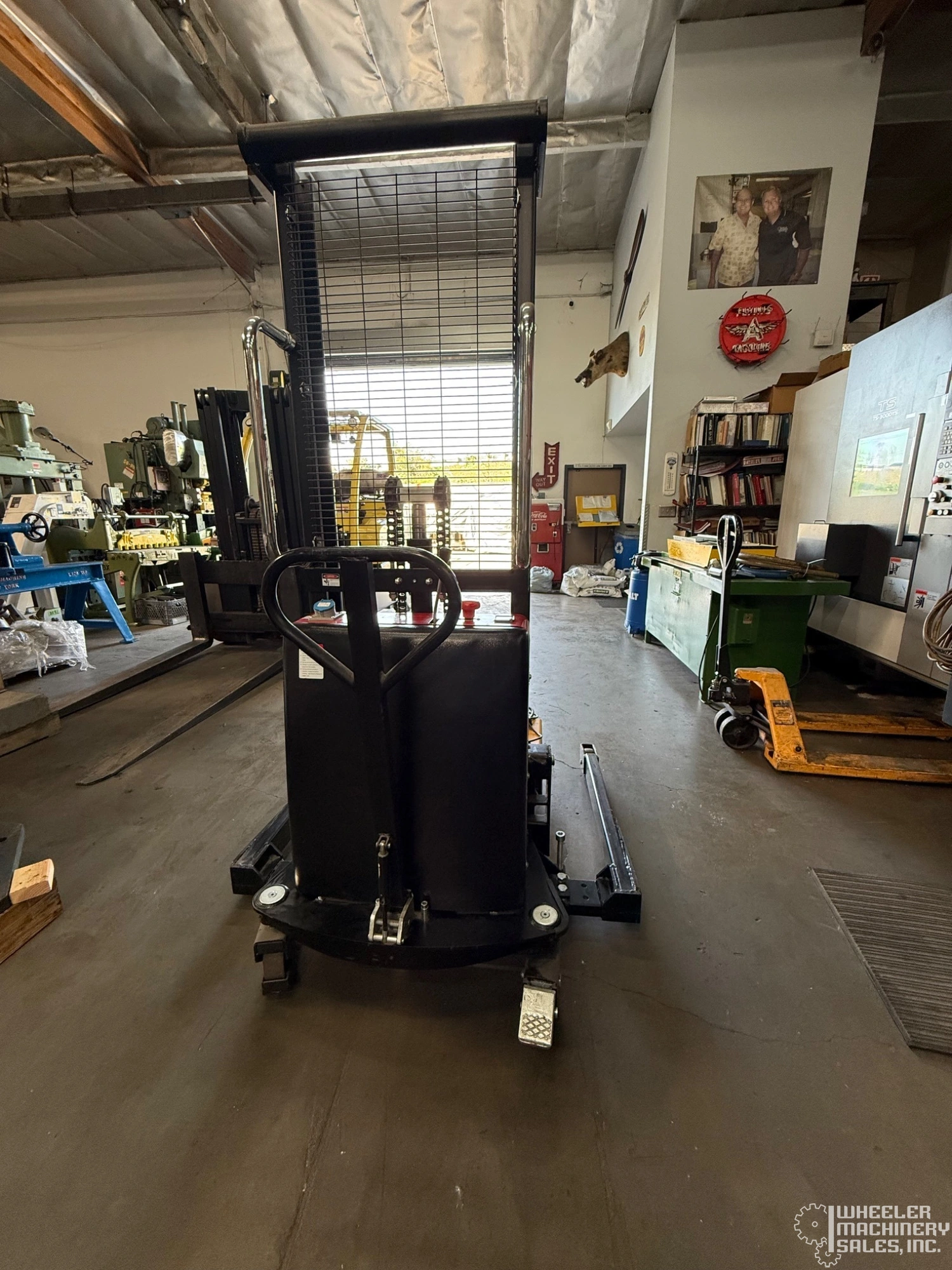 DAYTON 5RRZ4 Powered-Lift/Manual-Push Straddle Stacker #7666 #1