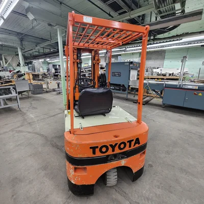 Toyota Lift Truck S# IC SP 7282 24 Cels. # 6419