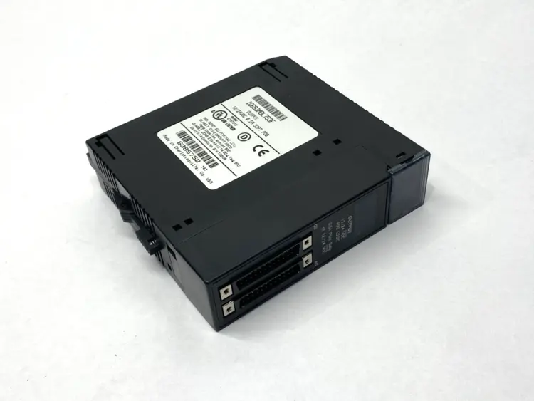 Used GE FANUC LOGIC OUTPUT MODULE 32-POINT 12/24VDC PLC Input & Output | Maverick Industrial Sales #1101206