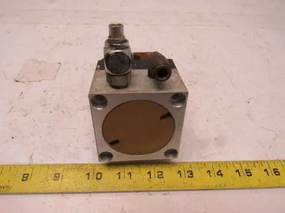 Compact Air Products SG202 Square Base Angular Pneumatic Gripper Grabber 2" Open