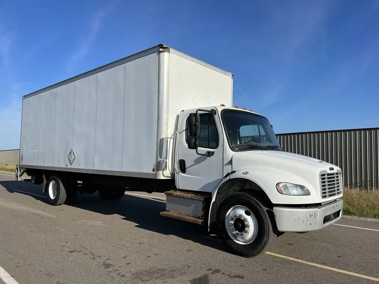 Used 2018 FREIGHTLINER BUSINESS CLASS VAN BODY Box trucks Minnesota US | Carco Truck & Equipment #1514292