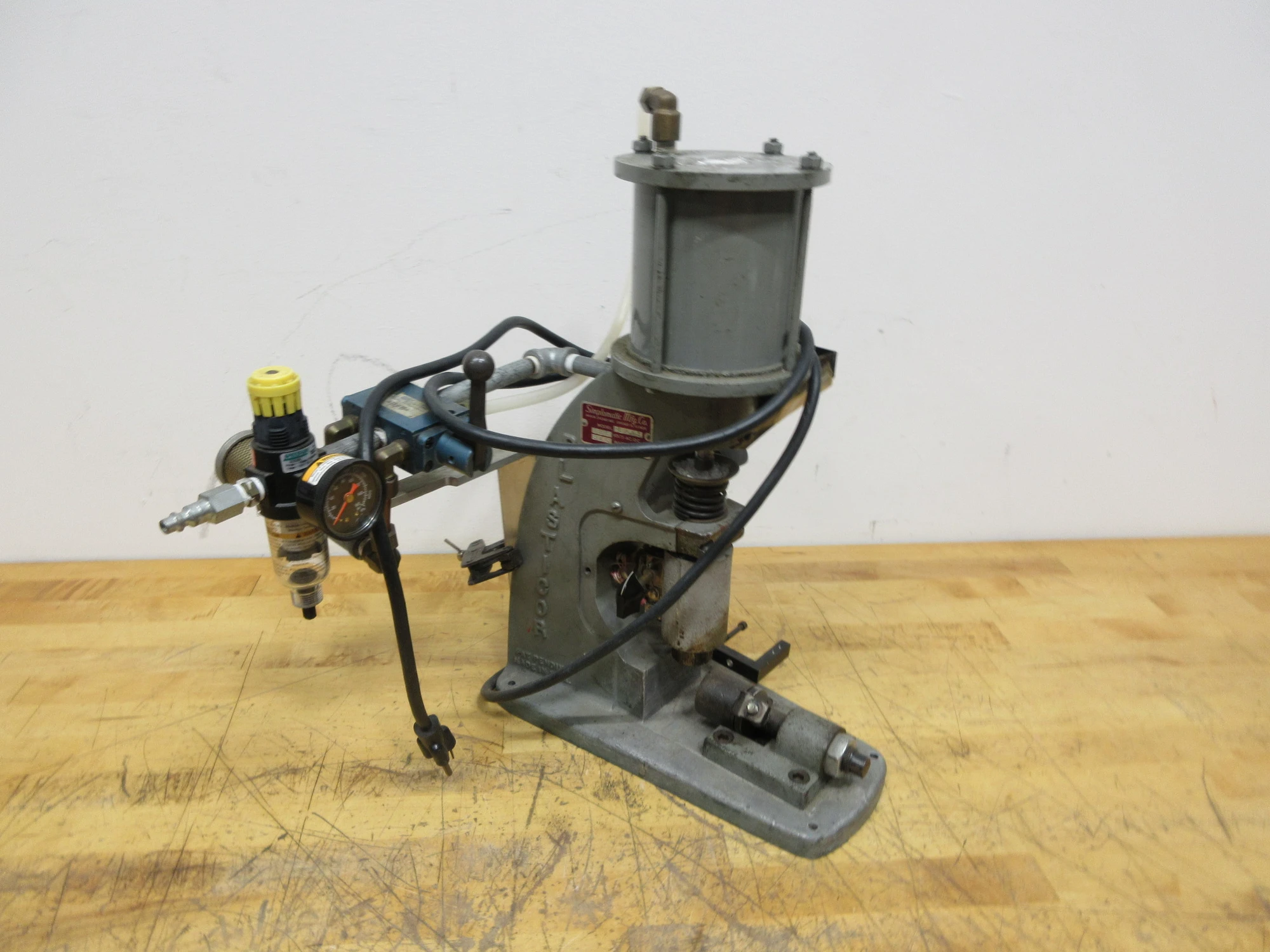Used SIMPLOMATIC PLA.63 Heat Staking Machines Minnesota US | Machinesused.com #1313273