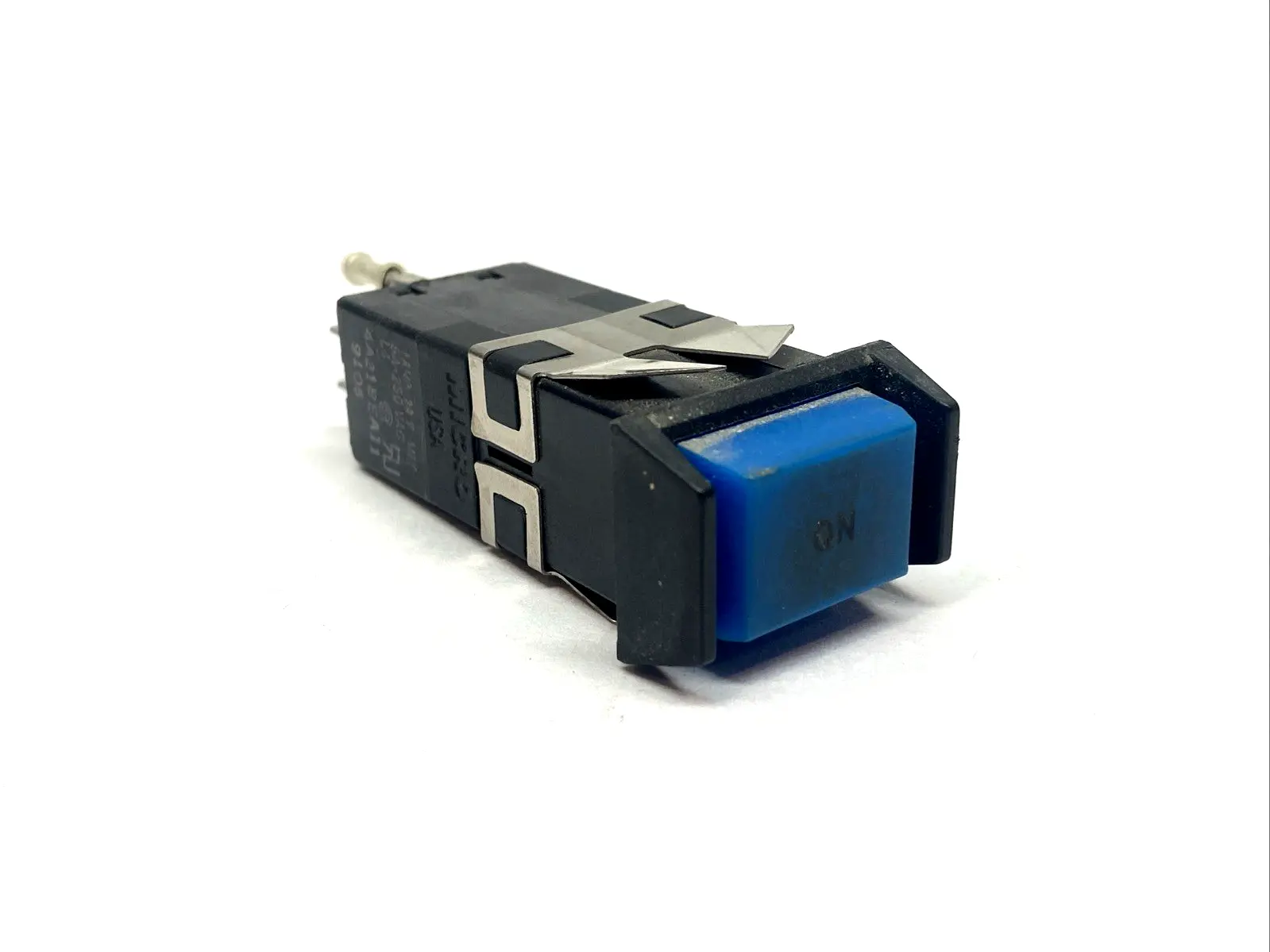 USED HONEYWELL CONTROL BLUE ON PUSHBUTTON SWITCH