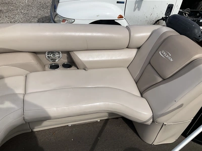 Used 2012 SYLVAN MIRAGE 8522 Boats (Misc) Michigan US | Miedema Asset Management Group #1406903
