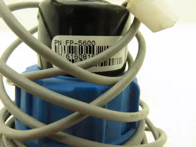 Omega FP-5600 Paddlewheel Flowmeter Low Flow Sensor 1" PVC Tee Fitting FP-5310M