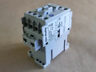 NEW ALLEN-BRADLEY 700-CF310