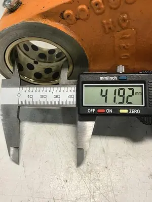 USED CINCINNATI MILACRON 3989554