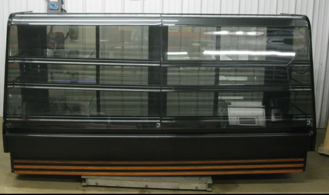 142-0174 Barker 98" Remote Curved Bakery Display Case