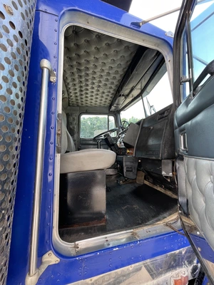 Used 2000 KENWORTH T800 TRI-AXLE DUMP TRUCK Dump trucks Michigan US | Miedema Asset Management Group #1436985