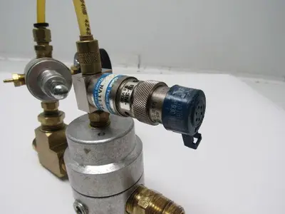 Monnier 118-1000-4 Pressure Regulator W/111-3001-2 & Nuair NA3139 W/Gauge