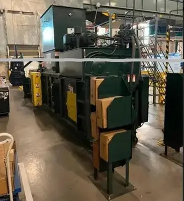 USED INTERNATIONAL BALER AT-4343-8-5060