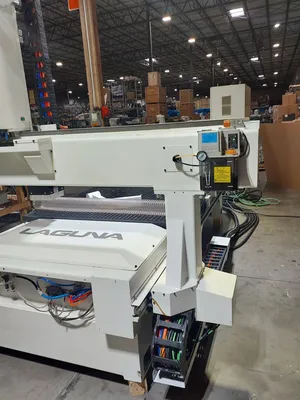 USED 2025 LAGUNA SmartShop 3