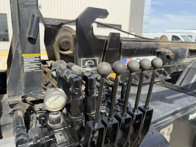 Used 2023 KENWORTH T880 ROLL OFF Rolloff Trucks Minnesota US | Carco Truck & Equipment #1514004