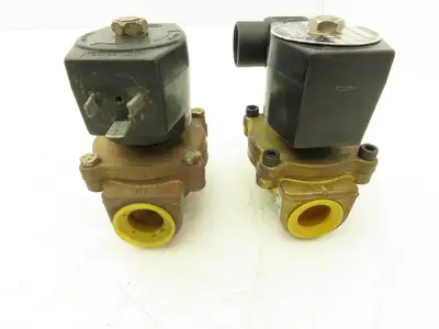 Snap-Tite 2352R-6NB-AJG1 Solenoid Valve 2 Way 150 PSI 3/4 NPT NC 120V Lot of 2