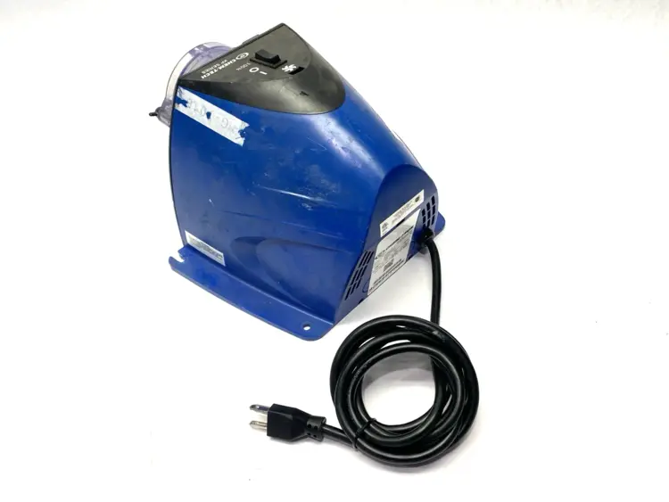 Used CHEM-TECH PERISTALTIC METERING PUMP 115V DAMAGED HAND TWIST FASTENER Pumps | Maverick Industrial Sales #1099248