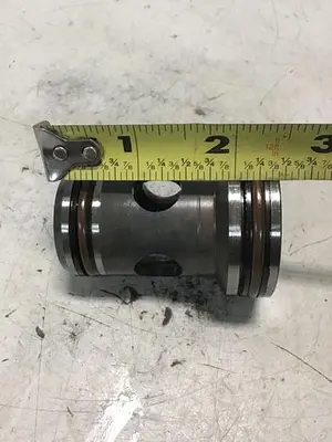 USED VICKERS 25-D10-30