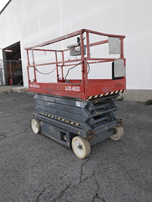 USED 2014 Skyjack SJ4632