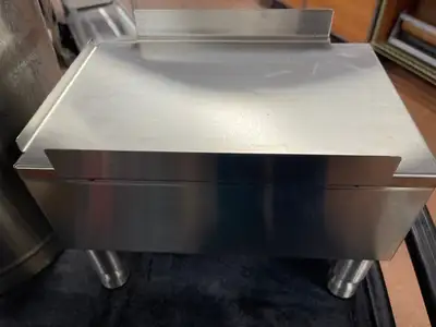 Used Curtis Used Curtis TCORS000 9 1/8" Remote Stand for 3 Gallon Iced Tea Dispenser -BH Food, Restaurant, & Bakery Parts & Accessories Illinois US | Falcon Restaurant Supply #1374915