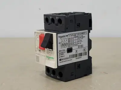 USED SCHNEIDER ELECTRIC GV2ME07