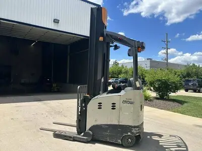 Used 2021 CROWN RM6095S-45 Reach Trucks Illinois US | Somerset Equipment Sales #1546188