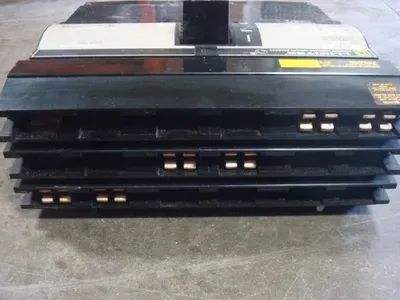 Square D IL343501021 I-Line Current Limiting Circuit Breaker 350 Amps 480V Used