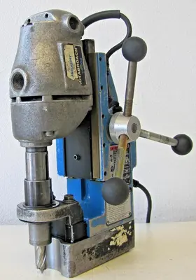 Hougen Rotabroach 10904 Mag Portable Magnetic Drill Press With Extra Bits 115V