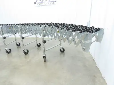 NestaFlex 275  18"W x 23' Expandable Gravity Flex Conveyor Plastic Skatewheel