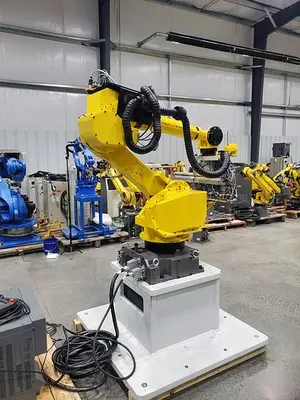 USED FANUC M-710IC/50