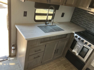 Used 2020 FOREST RIVER 25RKQB Campers, Caravans, Motorhomes Michigan US | Miedema Asset Management Group #1384795
