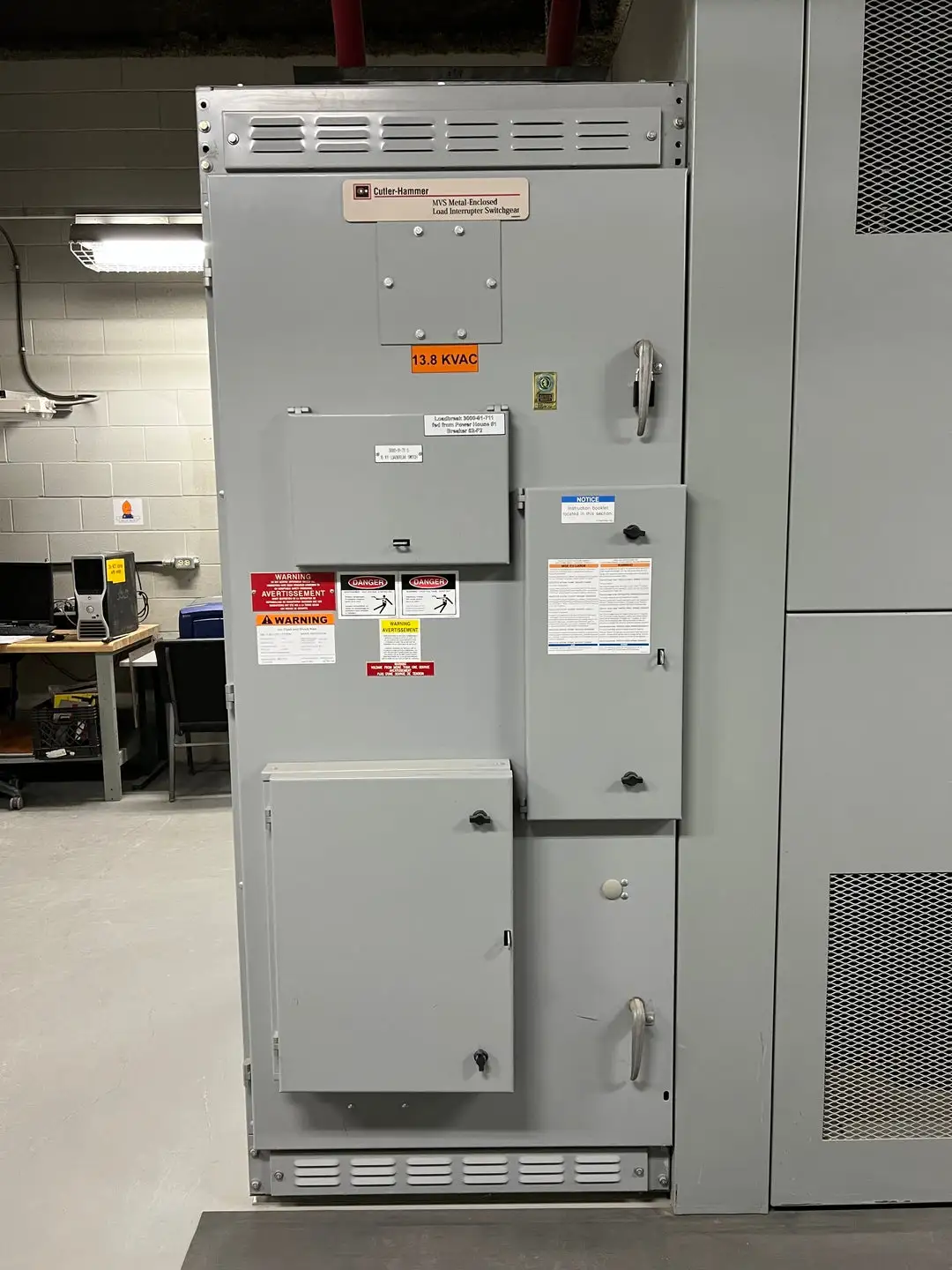 MVS 13.8kV Load Interrupter Switch