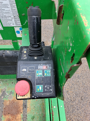 USED 2016 Genie GS-3232